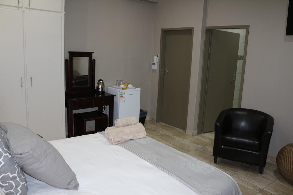 Hotel Hummingbird'S Nest Mbombela Exterior foto